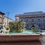 Ducale In Piazza Del Popolo A Apartamento