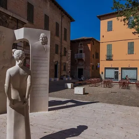 Ducale In Piazza Del Popolo A 아파트