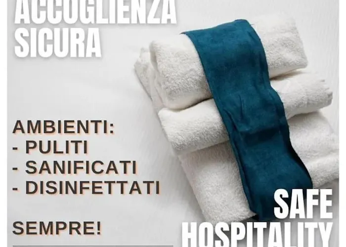 Ducale In Piazza Del Popolo A *